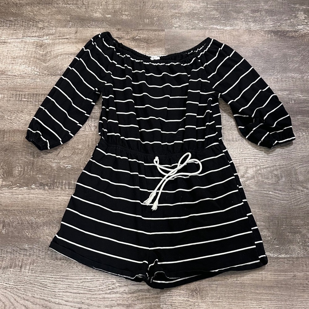 Chic Soul Black White Striped Off-Shoulder Romper 1X MO9131P 3/4 Sleeve Casual